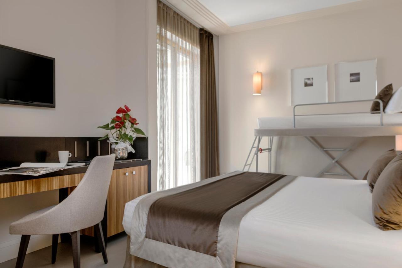 Hotel Ambasciatori Rimini Bagian luar foto